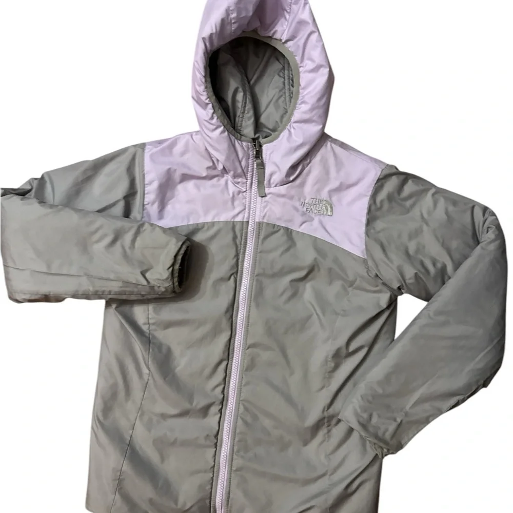 The North Face‎ Girls Size Medium 10/12 Lavender/Gray Reversible Zip Up Coat